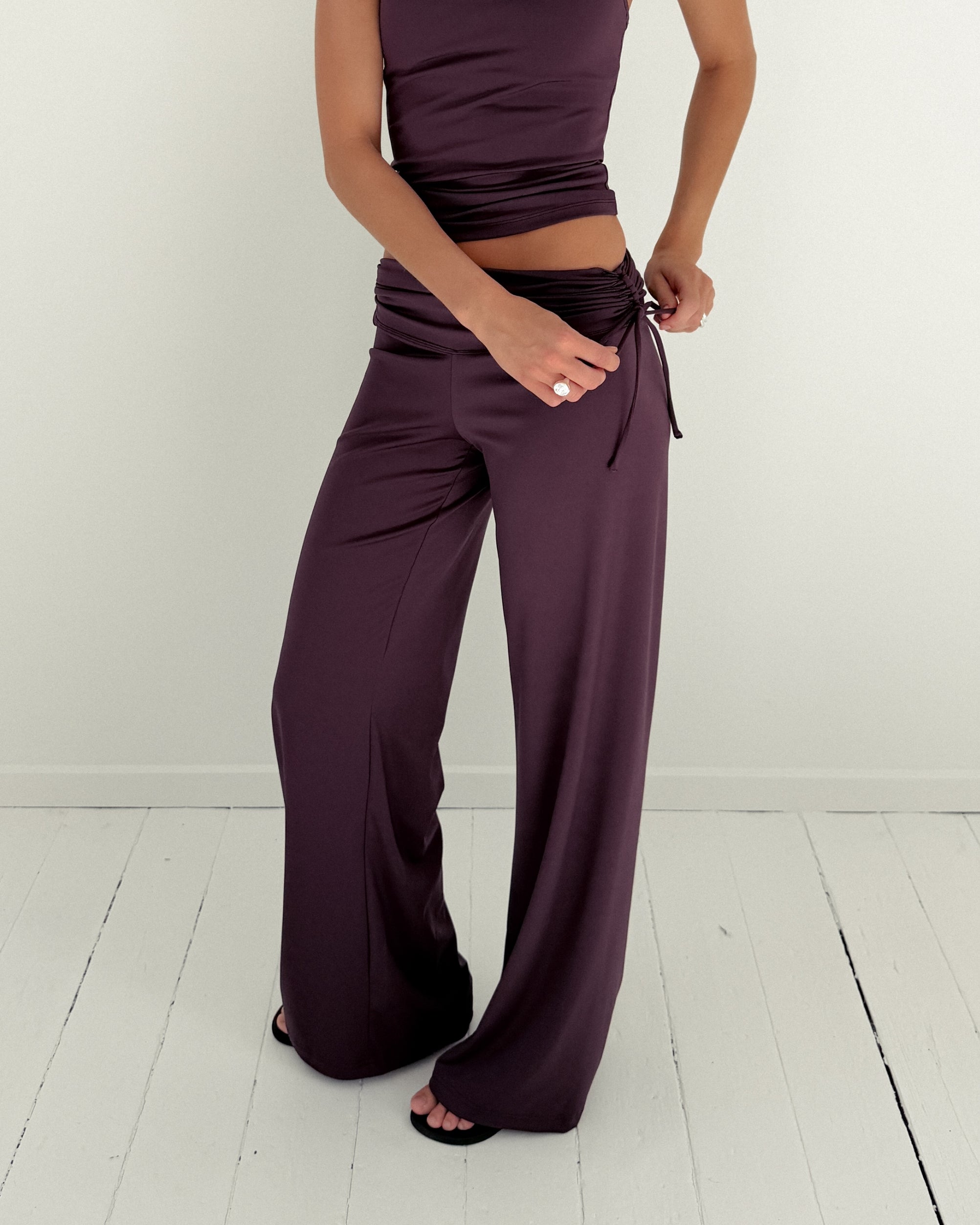 Lucy Scrunch Pants / Blackberry