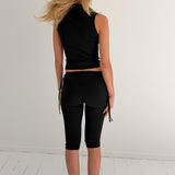 Lulu Capri Pants / Black